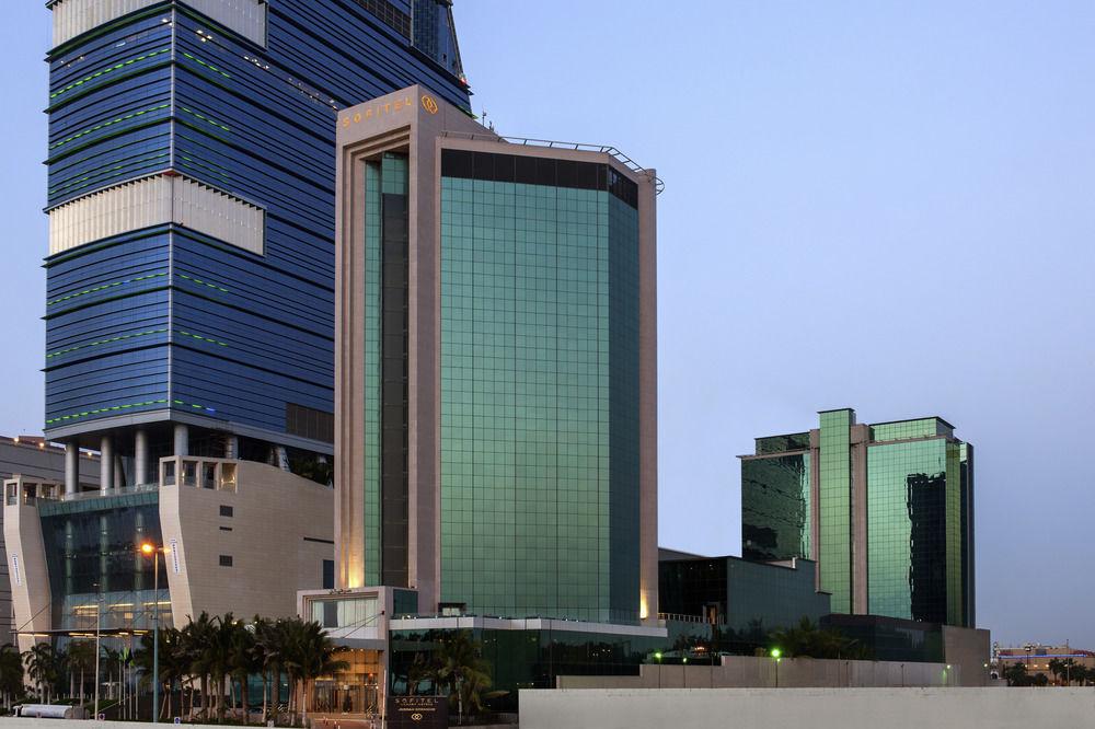 Hotel The Venue Jeddah Corniche Extérieur photo The headquarters of the Central Bank of Kuwait in Kuwait City