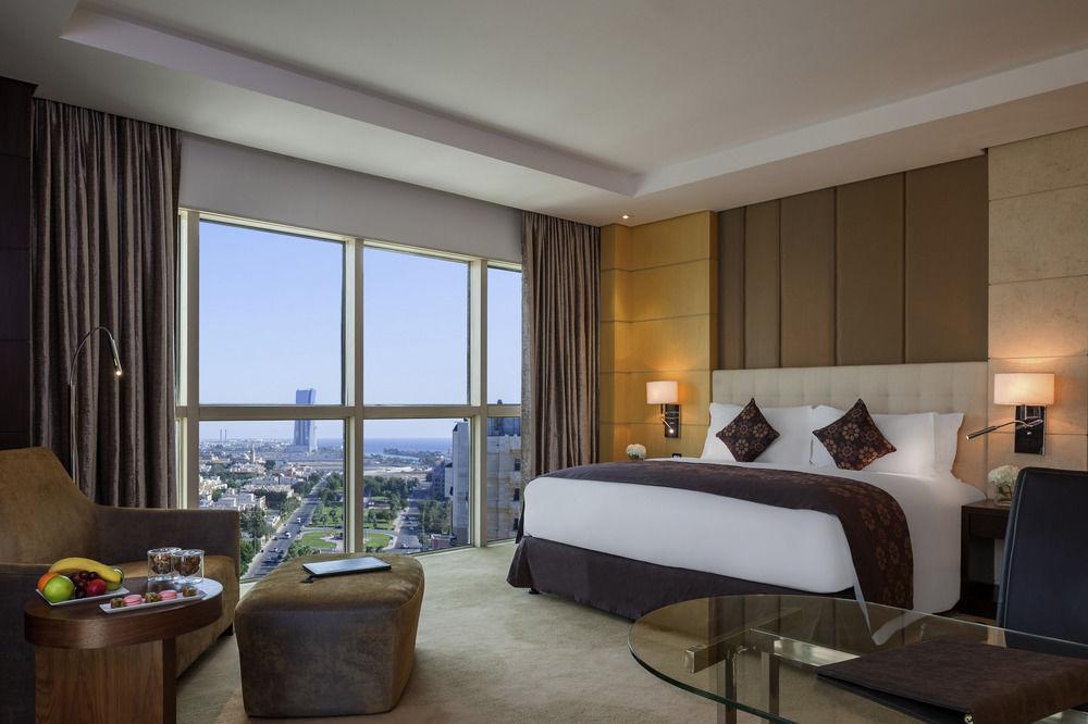 Hotel The Venue Jeddah Corniche Extérieur photo Executive Suite