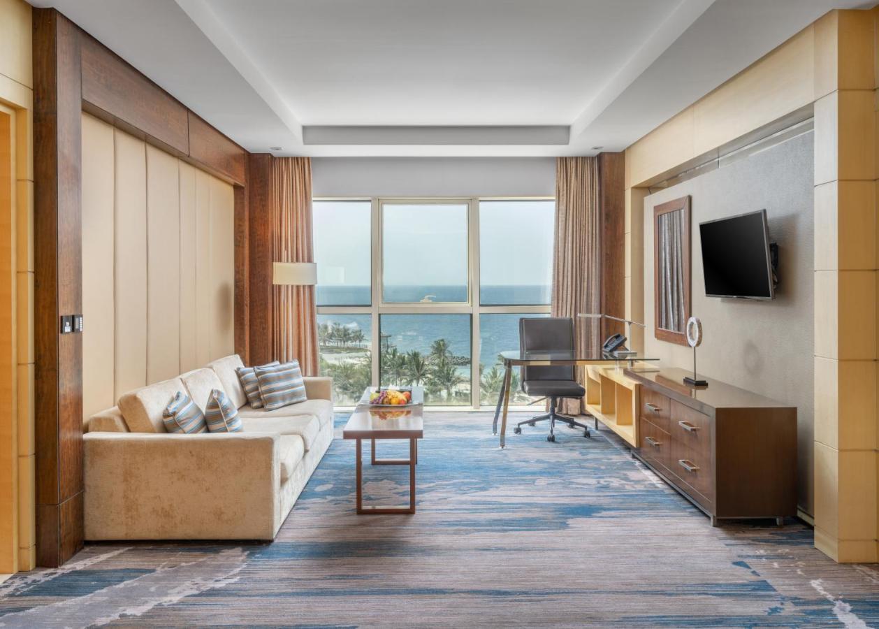 Hotel The Venue Jeddah Corniche Extérieur photo Suite at the Hilton Alexandria