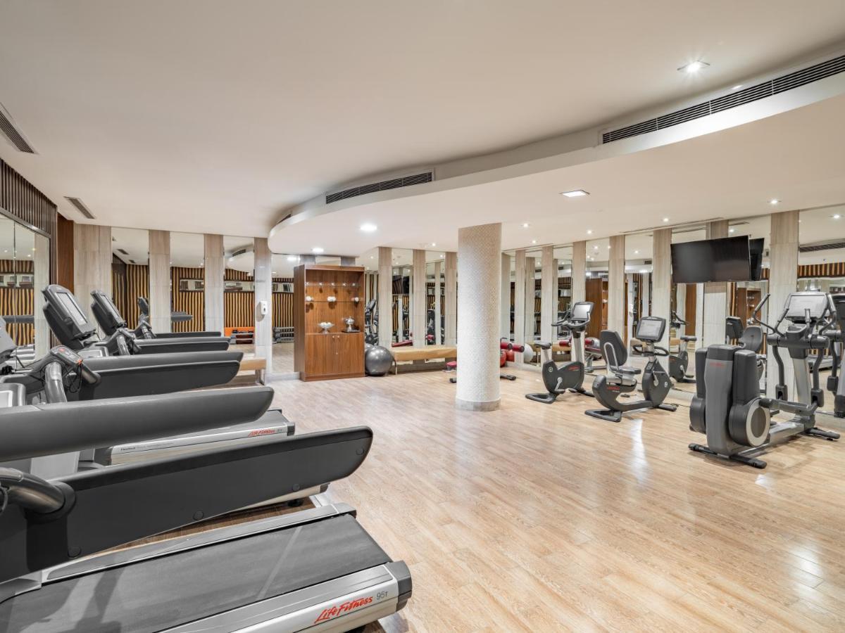 Hotel The Venue Jeddah Corniche Extérieur photo The gym at the hotel