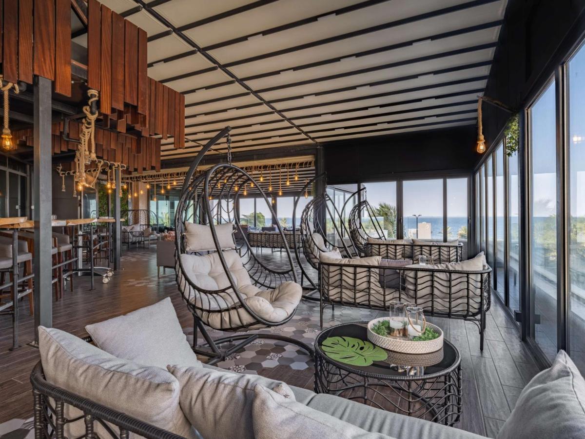Hotel The Venue Jeddah Corniche Extérieur photo The 360° Sky Bar