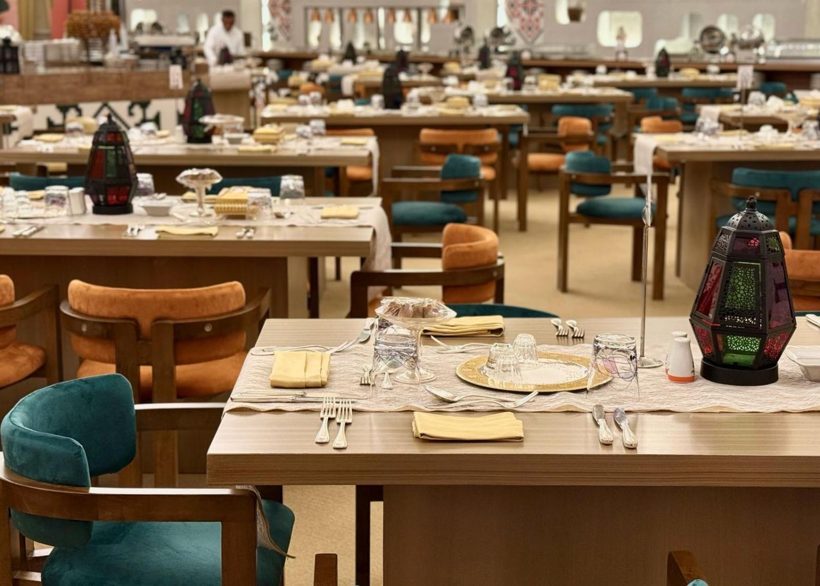 Hotel The Venue Jeddah Corniche Extérieur photo The dining room at the Emirates Lounge at Dubai International Airport