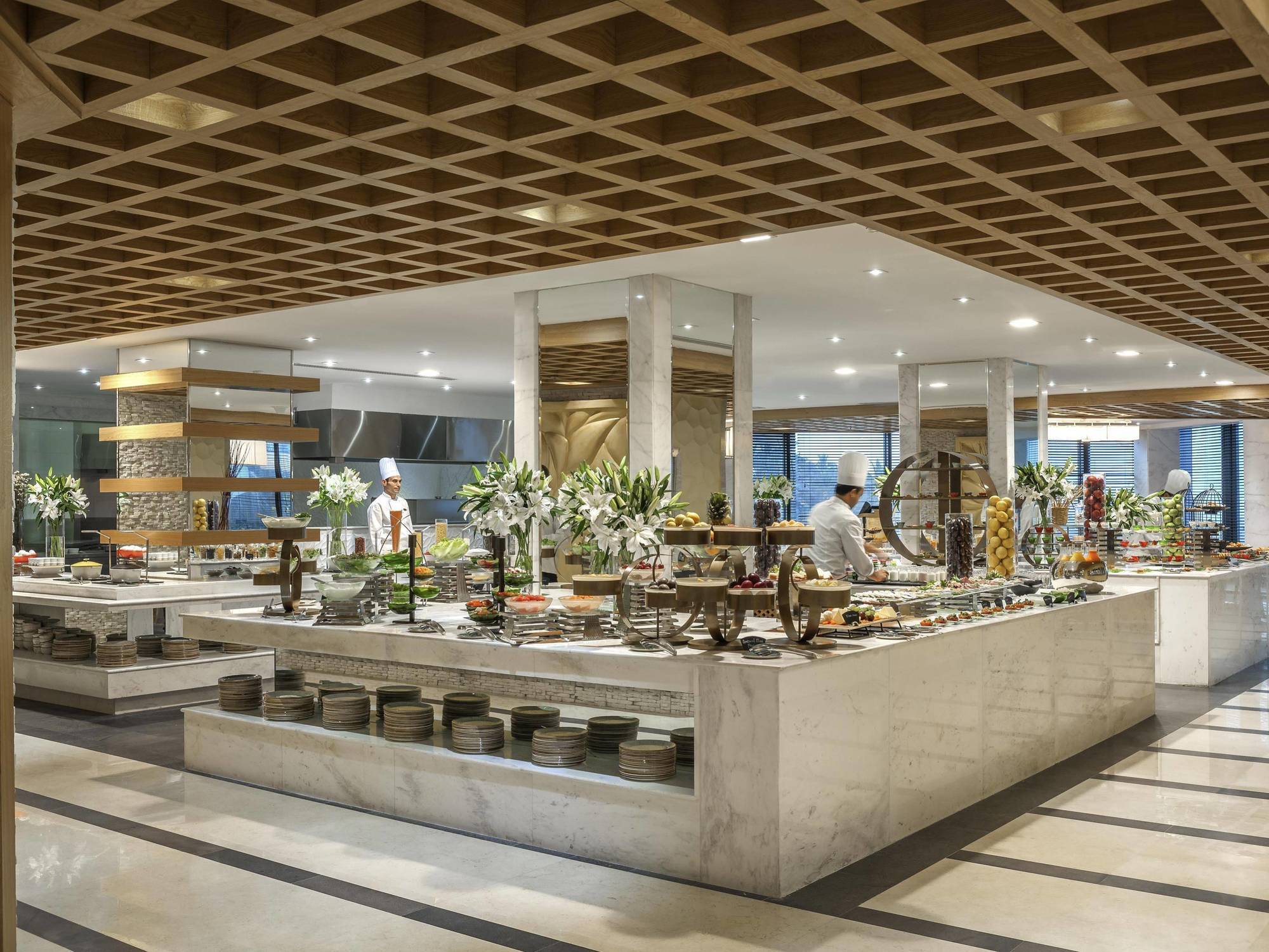 Hotel The Venue Jeddah Corniche Extérieur photo The buffet at the hotel